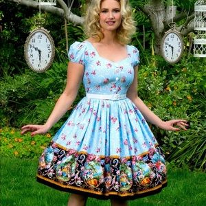 Bernie Dexter 4x Victorian dres